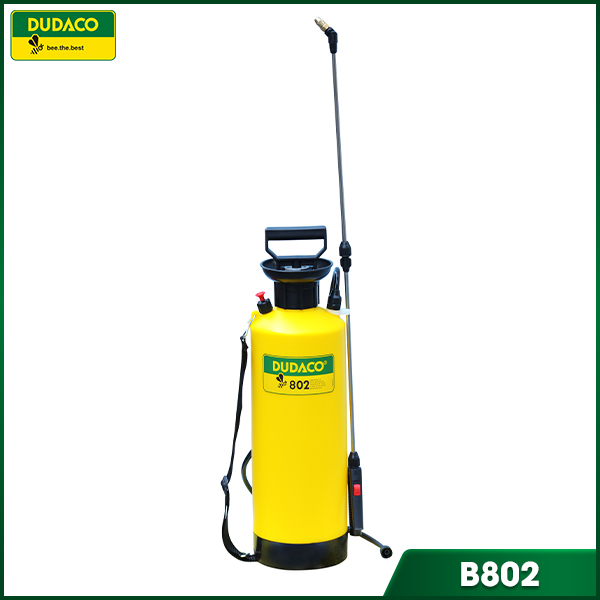 B802 – Bình 8 lít đeo vai, béc đồng hoặc nhựa (có cần nối dài)